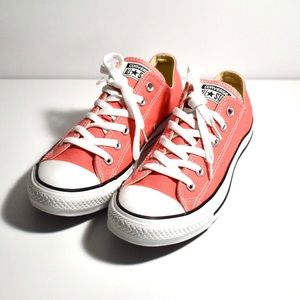 shoe carnival womens converse